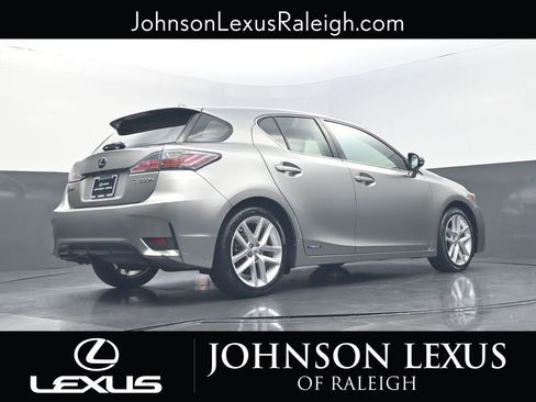 Used 2017 Lexus CT 200h image 20