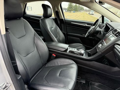 Used 2017 Ford Fusion Energi Titanium image 29