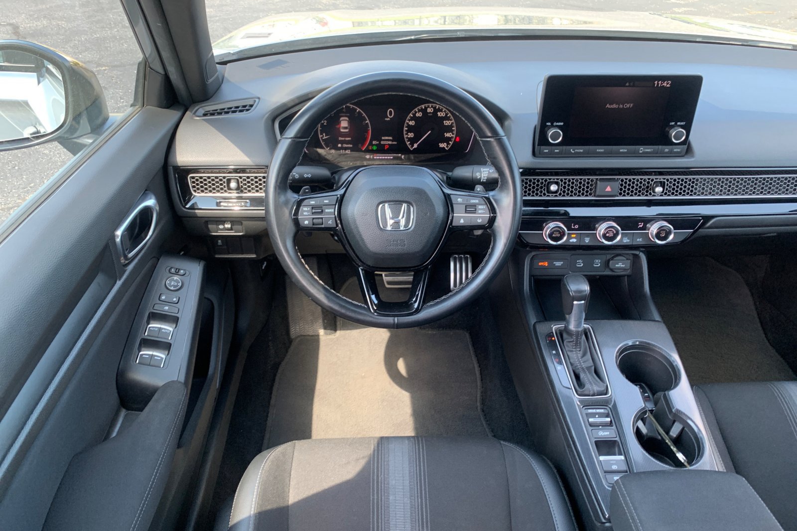 Certified 2025 Honda Civic Sport image 18