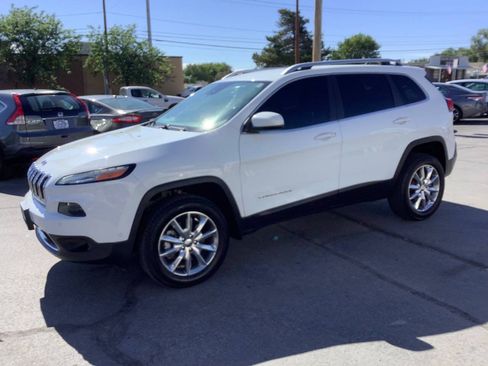 Used 2014 Jeep Cherokee Limited w/ Technology Group AWD/4WD image 8