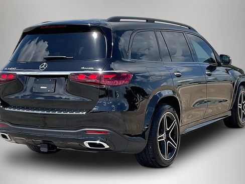 Used 2024 Mercedes-Benz GLS 450 4MATIC image 5