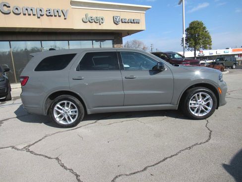 Used 2023 Dodge Durango GT image 9
