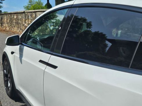Used 2023 Tesla Model X AWD/4WD image 23