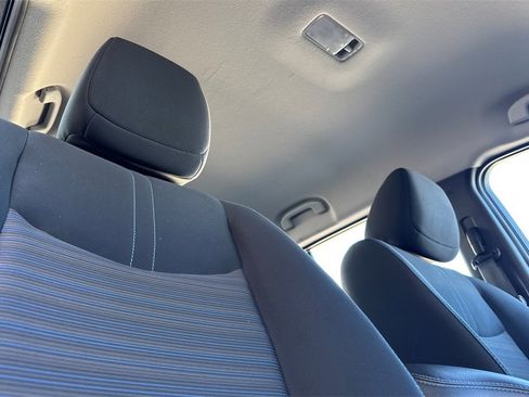 Used 2020 Nissan Leaf SV w/ SV Technology Package image 19