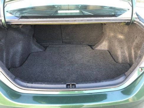 Used 2014 Toyota Corolla LE image 30