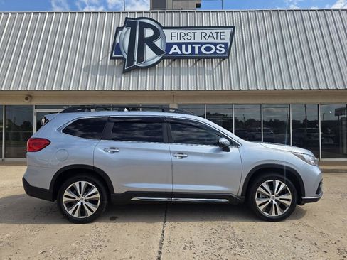 Used 2022 Subaru Ascent Limited w/ Technology Package AWD/4WD image 9