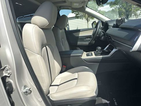 Used 2026 MAZDA CX-90 3.3 Turbo w/ Preferred Package AWD/4WD image 19