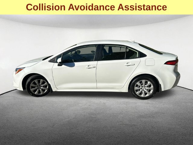 Used 2022 Toyota Corolla LE FWD image 6