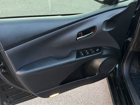 Used 2018 Toyota Prius Two image 12