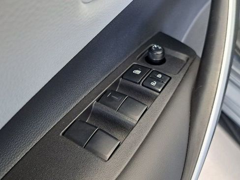 Used 2025 Toyota Corolla SE w/ SE Premium Package image 21