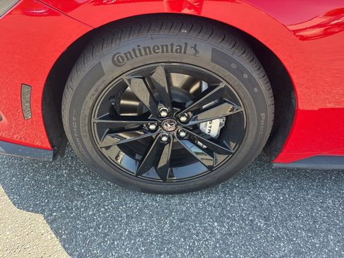 Used 2024 Ford Mustang GT RWD image 11