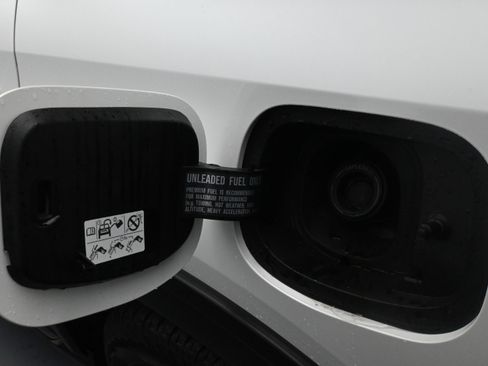 Used 2025 Nissan Armada PRO-4X AWD/4WD image 11