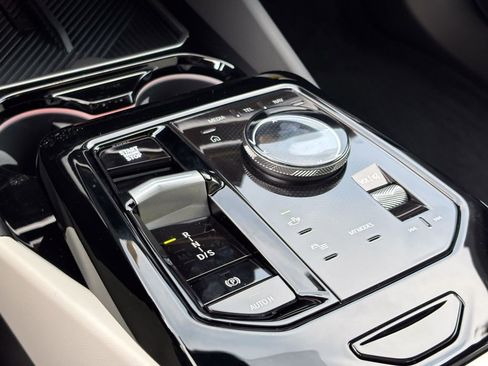 New 2026 BMW 540i xDrive w/ M Sport Package image 26