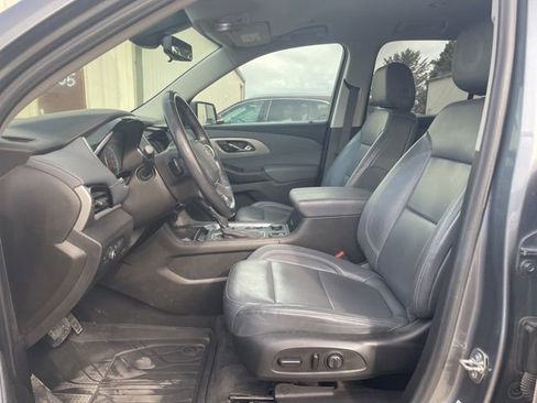 Used 2020 Chevrolet Traverse LT w/ LT Premium Package AWD/4WD image 18