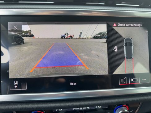 Used 2020 Audi Q3 2.0T Prestige image 36