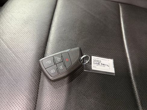 Used 2025 GMC Sierra 2500 SLT w/ SLT Convenience Package image 24