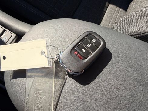 Certified 2025 Honda HR-V LX image 36