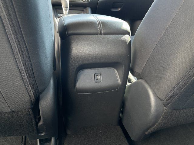 Used 2024 Nissan Sentra SV FWD image 18