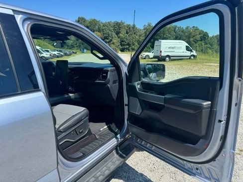 Used 2022 Ford F150 Lightning Lariat AWD/4WD image 21