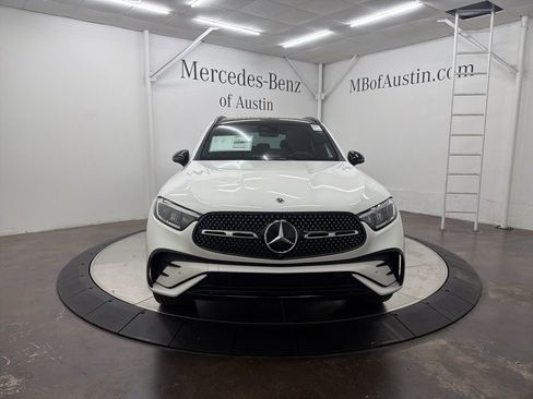 New 2026 Mercedes-Benz GLC 300 image 2