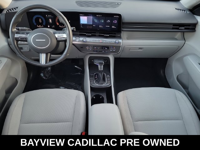 Used 2025 Hyundai Kona SEL FWD image 15