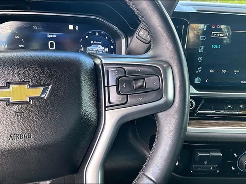 Used 2023 Chevrolet Silverado 1500 LT w/ Convenience Package II AWD/4WD image 13