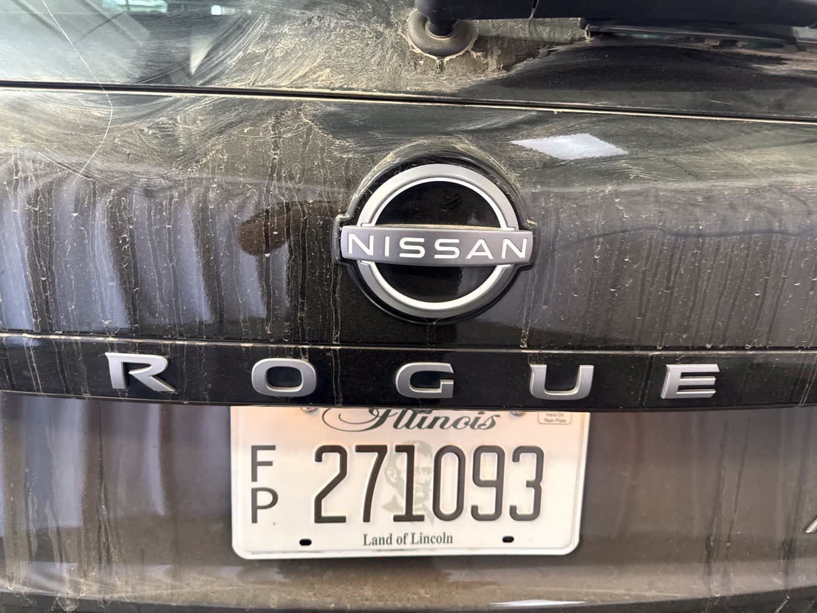 Used 2025 Nissan Rogue SV AWD/4WD image 12