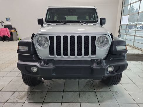 Used 2024 Jeep Wrangler Unlimited Sport AWD/4WD image 9