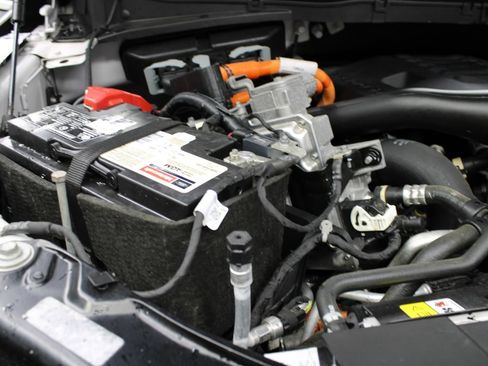 Used 2023 Ford F150 Lariat w/ Equipment Group 502A High AWD/4WD image 40