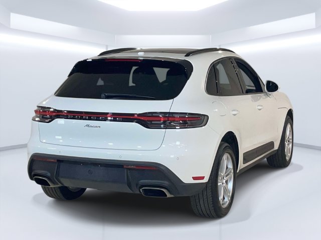 Certified 2026 Porsche Macan AWD/4WD image 7