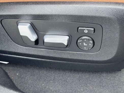 Used 2022 BMW X6 xDrive40i image 21