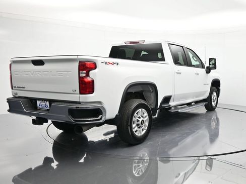 Used 2025 Chevrolet Silverado 2500 LT w/ Convenience Package AWD/4WD image 5