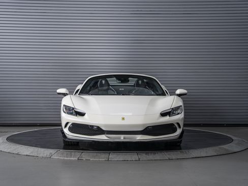 Used 2025 Ferrari 296 GTS RWD image 8
