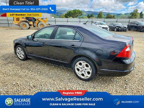 Used 2011 Ford Fusion SE image 3
