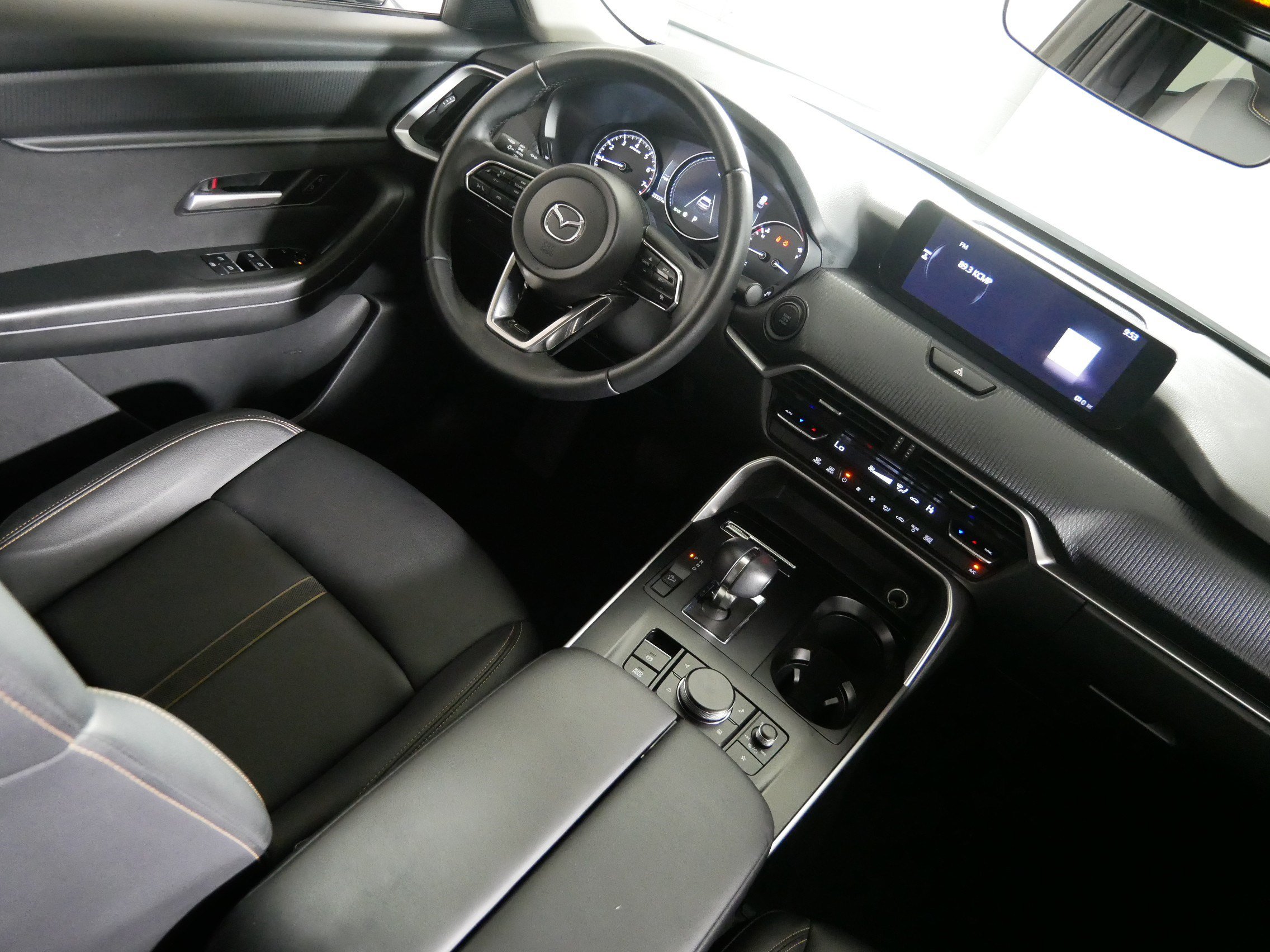 Used 2025 MAZDA CX-90 3.3 Turbo w/ Select Package AWD/4WD image 9