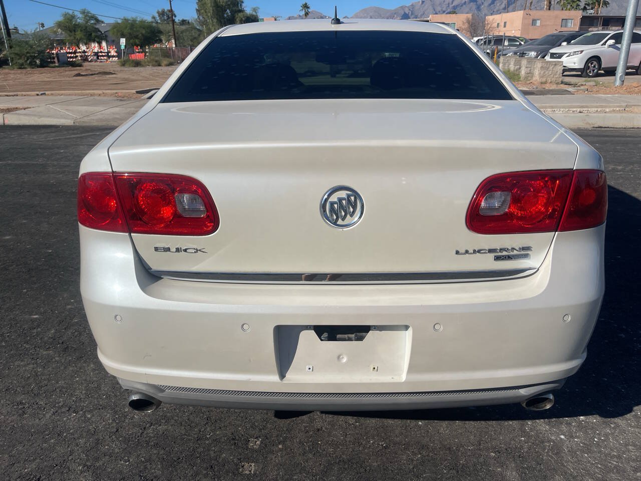 Used 2008 Buick Lucerne CXL w/ Ultra Confidence Package FWD image 8