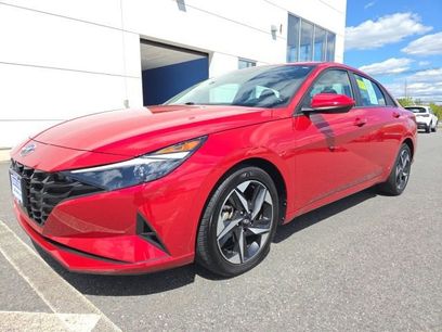 Used 2023 Hyundai Elantra SEL w/ Convenience Package