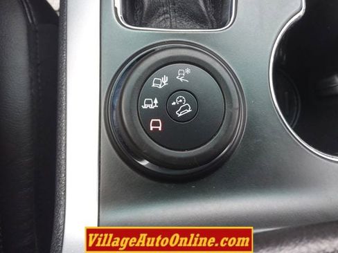 Used 2015 Ford Explorer Limited w/ Equipment Group 301A AWD/4WD image 29