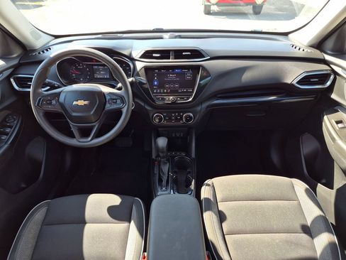 Used 2021 Chevrolet TrailBlazer LT w/ Convenience Package AWD/4WD image 25