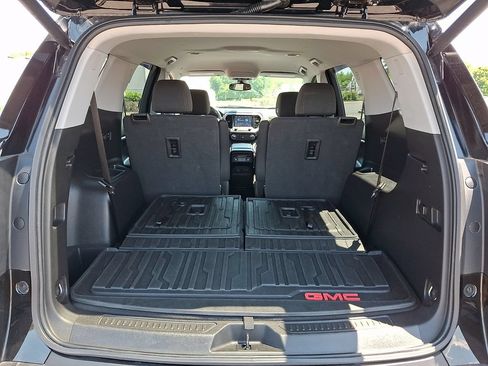 Used 2021 GMC Acadia AT4 w/ LPO, Floor Liner Package AWD/4WD image 31