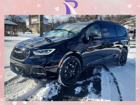 New 2026 Chrysler Pacifica Select w/ S Appearance Package image 1