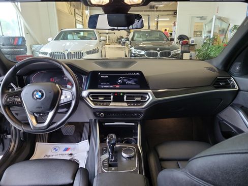 Used 2020 BMW 330i xDrive Sedan w/ Convenience Package AWD/4WD image 18