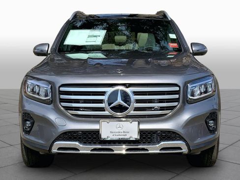 New 2026 Mercedes-Benz GLB 250 4MATIC image 3