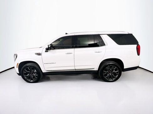 Certified 2025 GMC Yukon Denali w/ Sun & Power Step Package AWD/4WD image 4