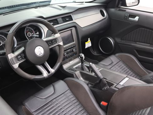 Used 2014 Ford Mustang Shelby GT500 RWD image 55