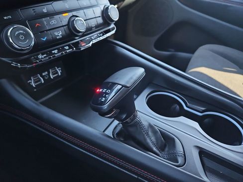 Used 2025 Dodge Durango GT RWD image 20