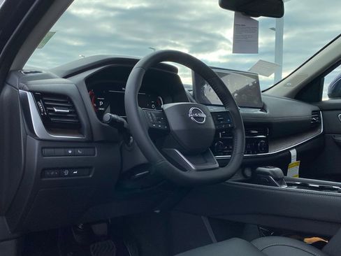 New 2026 Nissan Rogue Platinum w/ Platinum Premium Package image 10