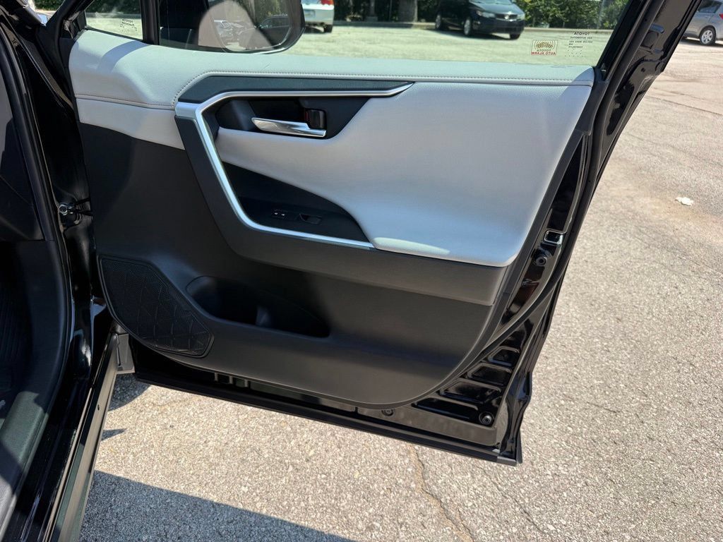 Used 2019 Toyota RAV4 Adventure w/ Cold Weather Package AWD/4WD image 46