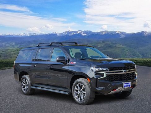 Used 2022 Chevrolet Suburban Z71 w/ Luxury Package image 1