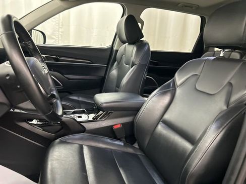 Used 2025 Kia Telluride S AWD/4WD image 10